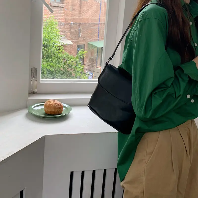 Red Korean Ins-Style Underarm Bag for Women — feature 21