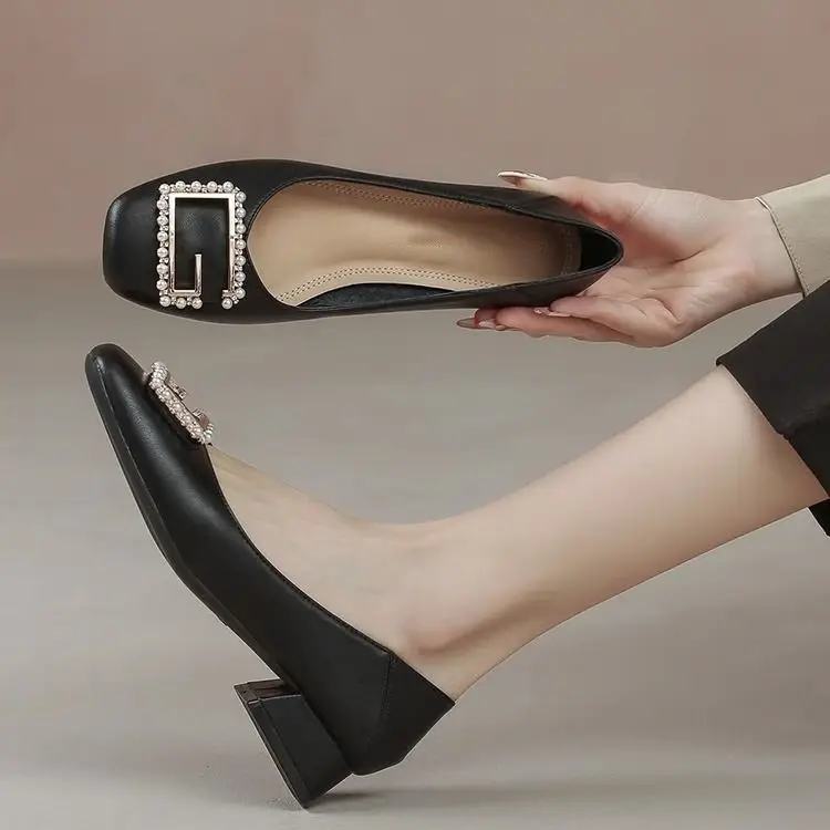 French Square-Toe Single Shoes for Women 2026 Spring and Autumn New Style, Elegant, Fashionable, Versatile, Shallow Mouth, Chunky Heel, Low Heel, Professional Work Shoes - Image 3