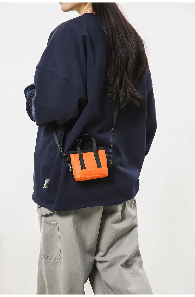 Women Crossbody Bag with Wooden Handle Mobile Phone Carrier — feature 23
