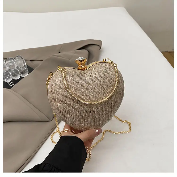 Heart Shaped Gold Chain Women's Bag - Image 3