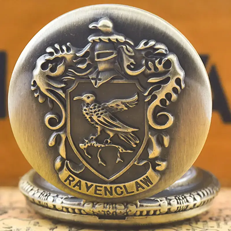 Gryffindor Quilted Pocket Watch with Chain — feature 19