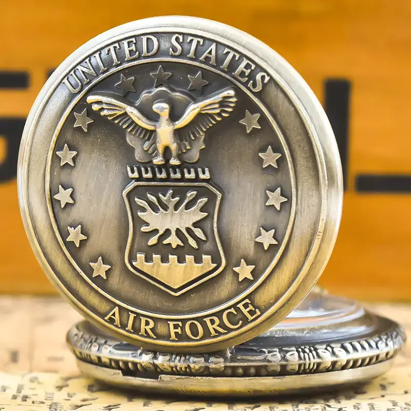 Gryffindor Quilted Pocket Watch with Chain — feature 20