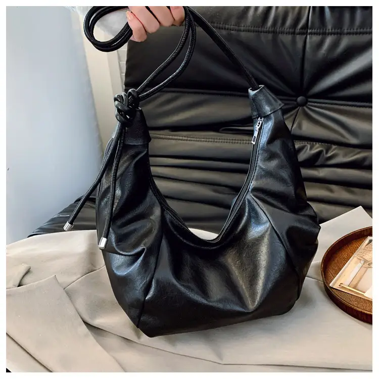 Women's Cream Korean Ins Retro Soft Leather Bag - Image 2