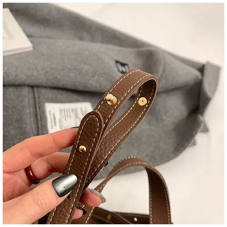 Brown Crossbody Women's Leather Tote Bag with Adjustable Strap — feature 13
