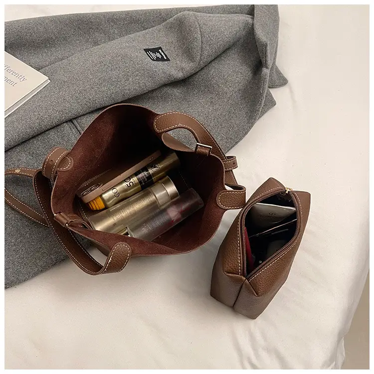 Brown Crossbody Women's Leather Tote Bag with Adjustable Strap — feature 16