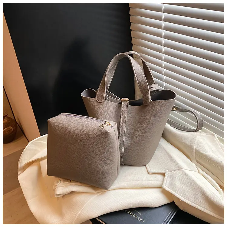 Brown Crossbody Women's Leather Tote Bag with Adjustable Strap — feature 29