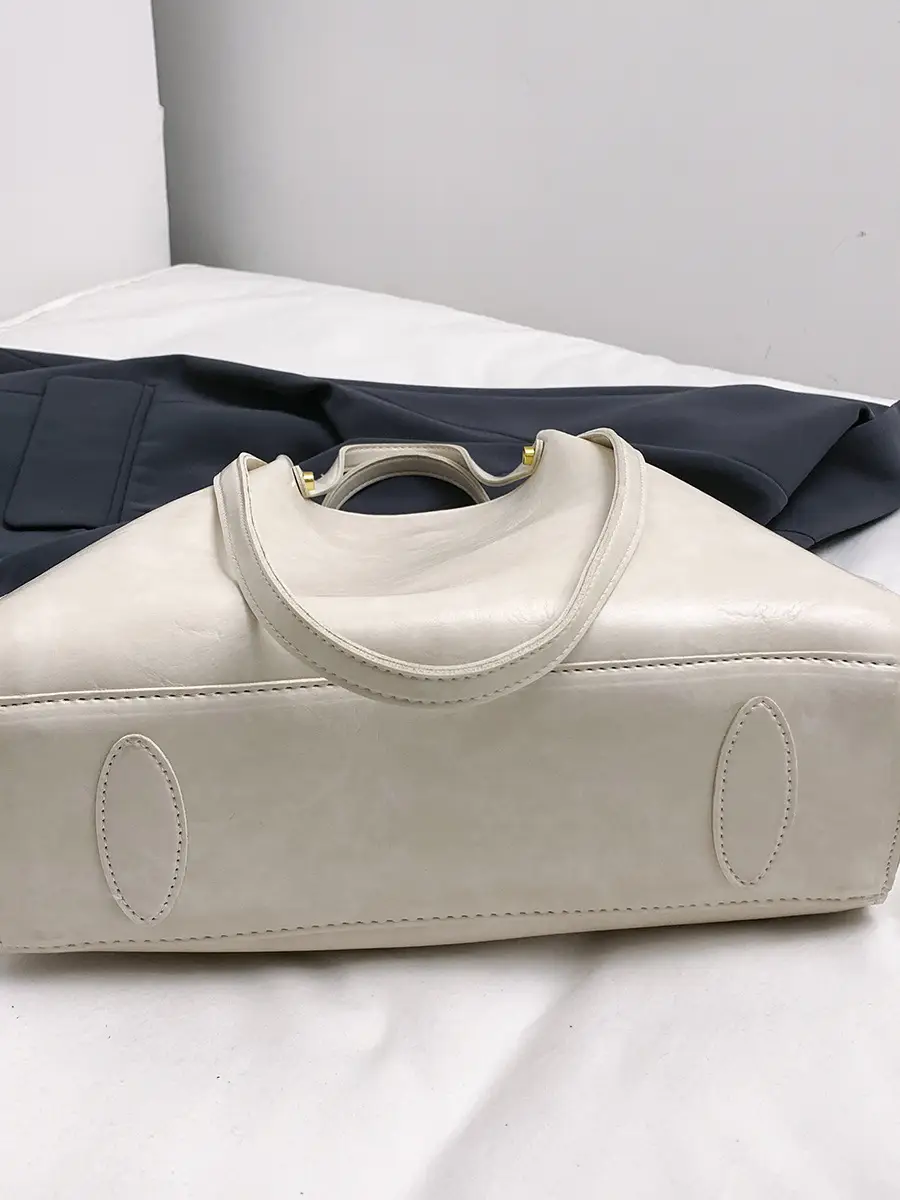 Women's White Leather Retro Tote Bag 2024 Winter - Image 9