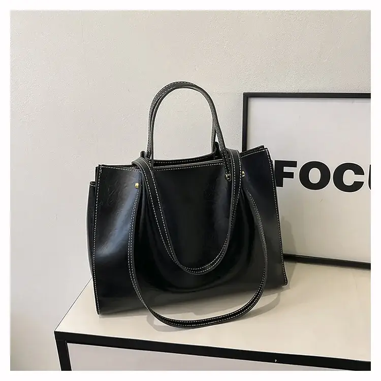 Women's White Leather Retro Tote Bag 2024 Winter — feature 10