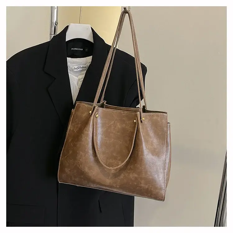 Women's White Leather Retro Tote Bag 2024 Winter — feature 14