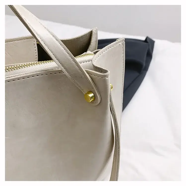 Women's White Leather Retro Tote Bag 2024 Winter — feature 24