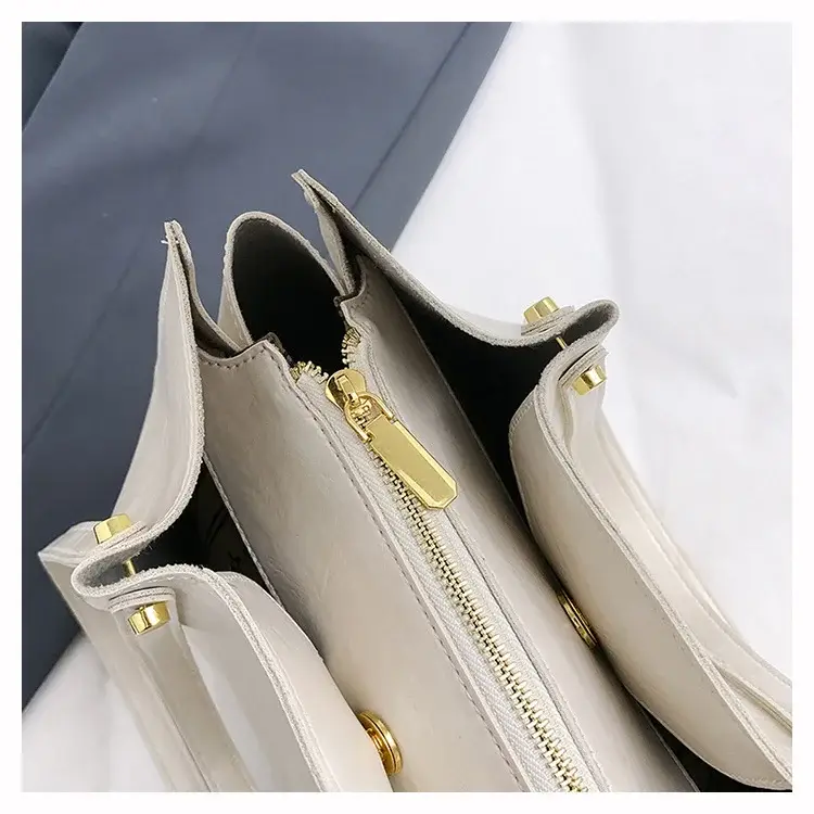 Women's White Leather Retro Tote Bag 2024 Winter — feature 25