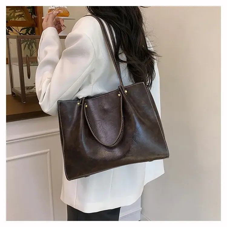 Women's White Leather Retro Tote Bag 2024 Winter — feature 33