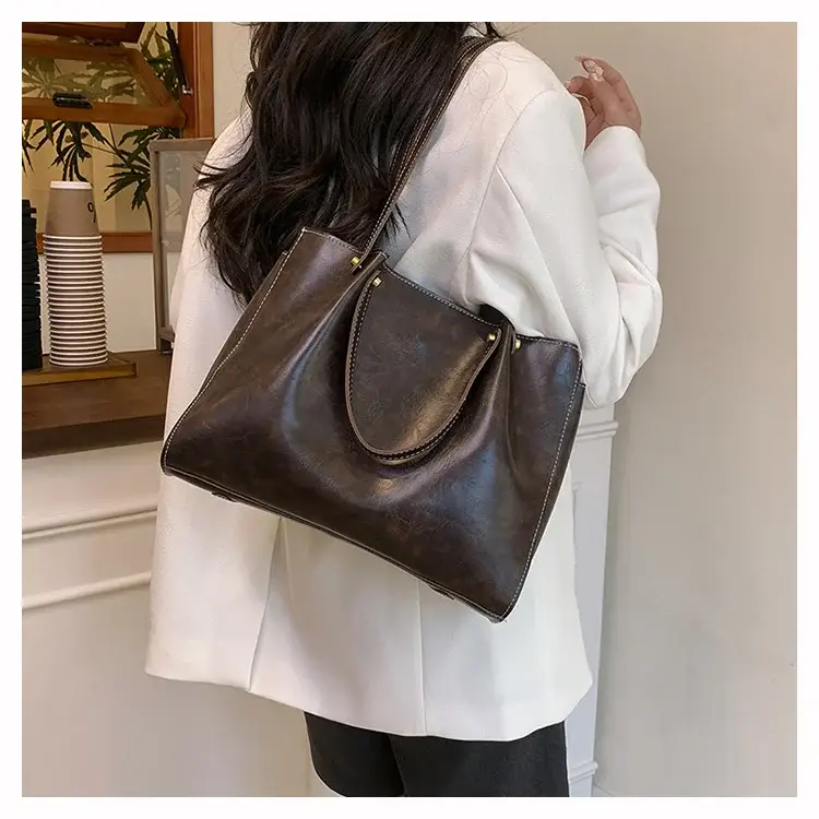 Women's White Leather Retro Tote Bag 2024 Winter — feature 34