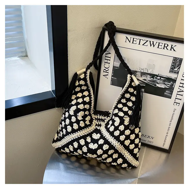 Women's Black Polka Dot Woven Shoulder Bag 2025 — feature 26