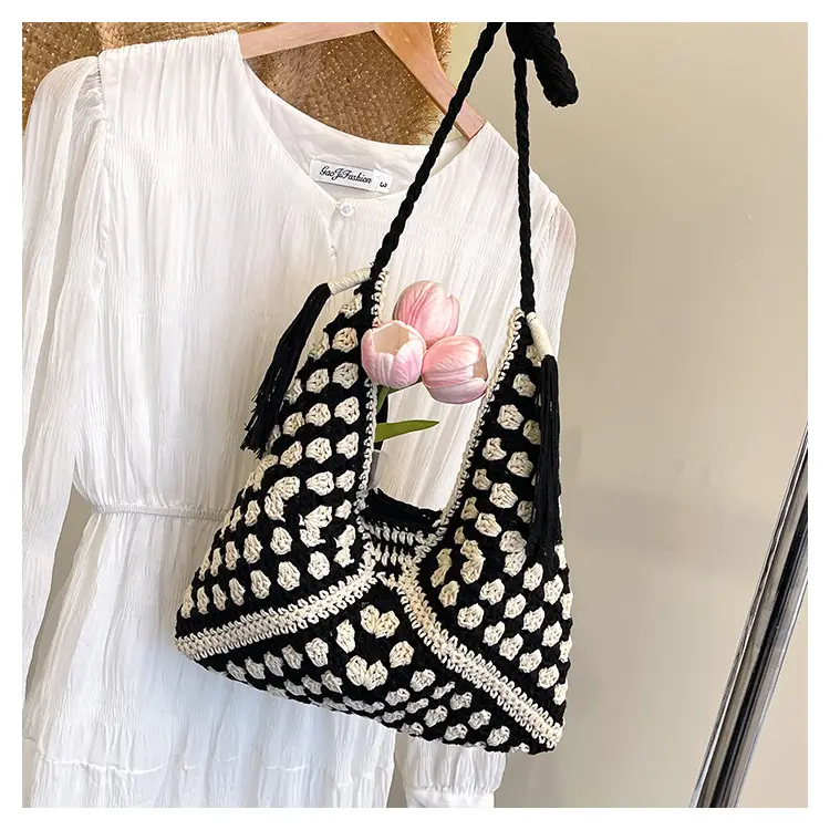 Women's Black Polka Dot Woven Shoulder Bag 2025 — feature 28