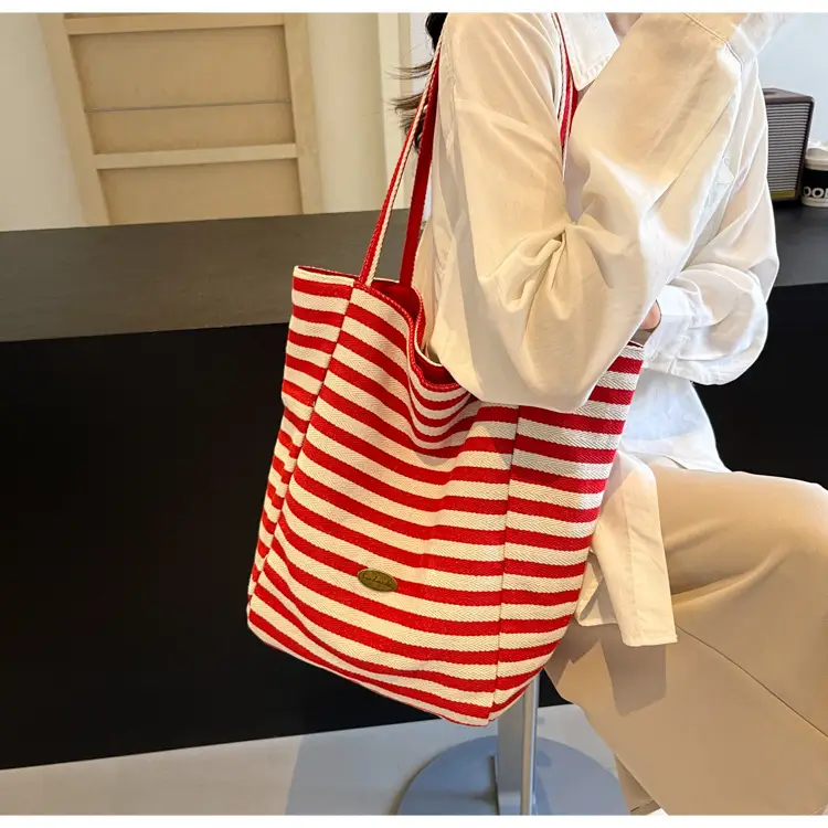 Striped Crossbody Bag for Women Large Capacity — feature 18