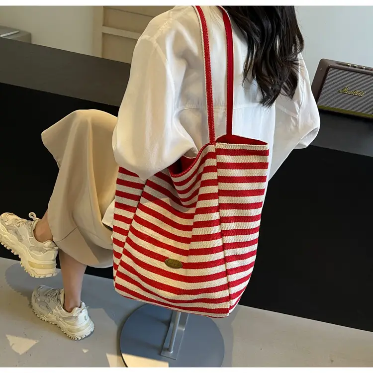 Striped Crossbody Bag for Women Large Capacity — feature 21
