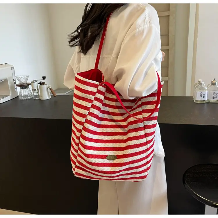 Striped Crossbody Bag for Women Large Capacity — feature 25
