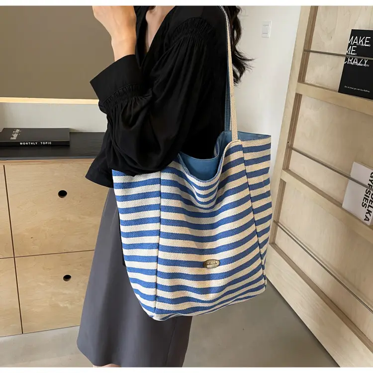 Striped Crossbody Bag for Women Large Capacity — feature 28