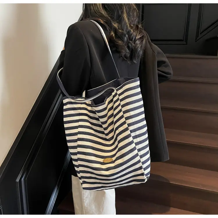 Striped Crossbody Bag for Women Large Capacity — feature 34