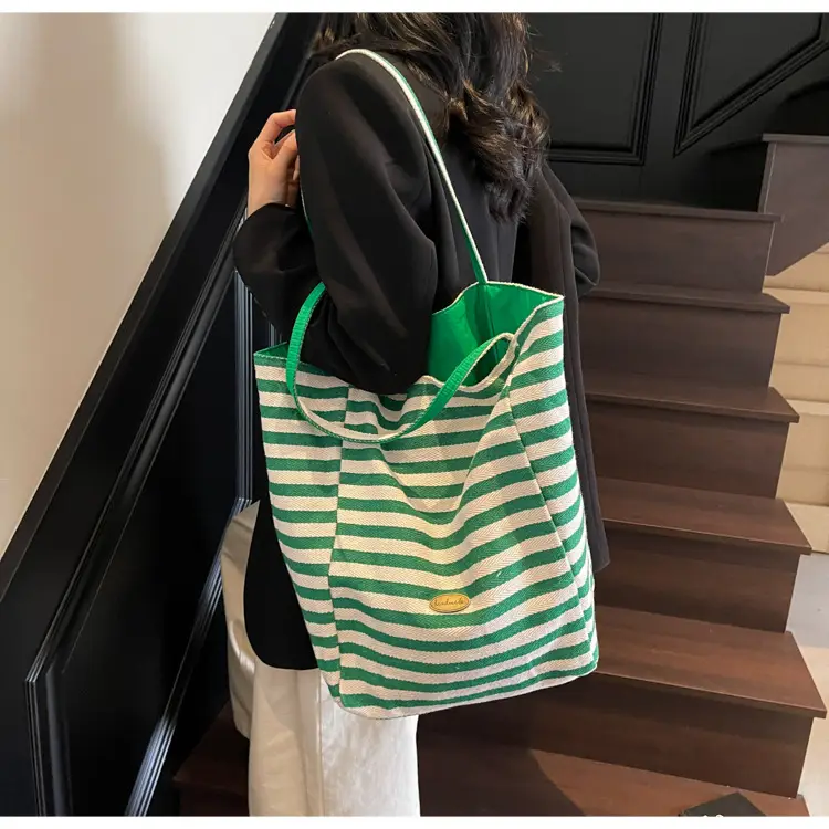 Striped Crossbody Bag for Women Large Capacity — feature 40
