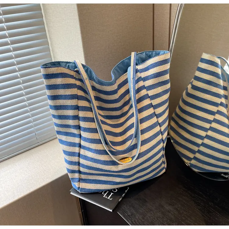 Striped Crossbody Bag for Women Large Capacity - Image 3