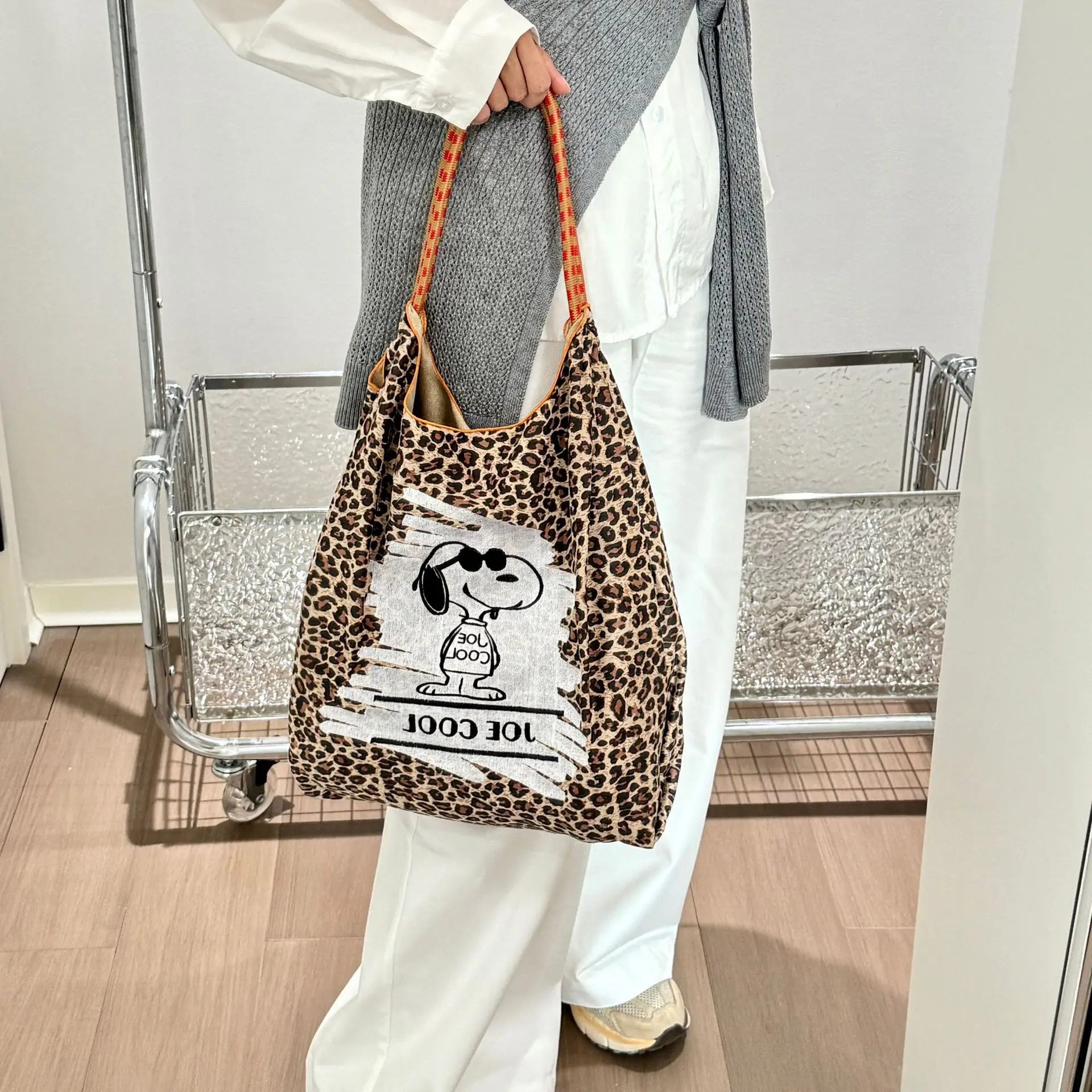 Pink Embroidered Shoulder Bag for Women luggage and leather goods - Image 212