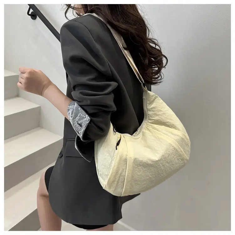 Trendy Nylon Underarm Bag 2025 Spring Summer Casual Shoulder Crossbody — feature 1