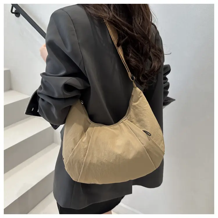 Trendy Nylon Underarm Bag 2025 Spring Summer Casual Shoulder Crossbody — feature 12