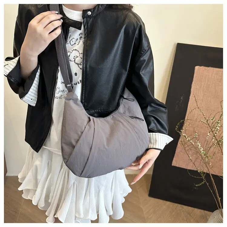 Trendy Nylon Underarm Bag 2025 Spring Summer Casual Shoulder Crossbody — feature 15