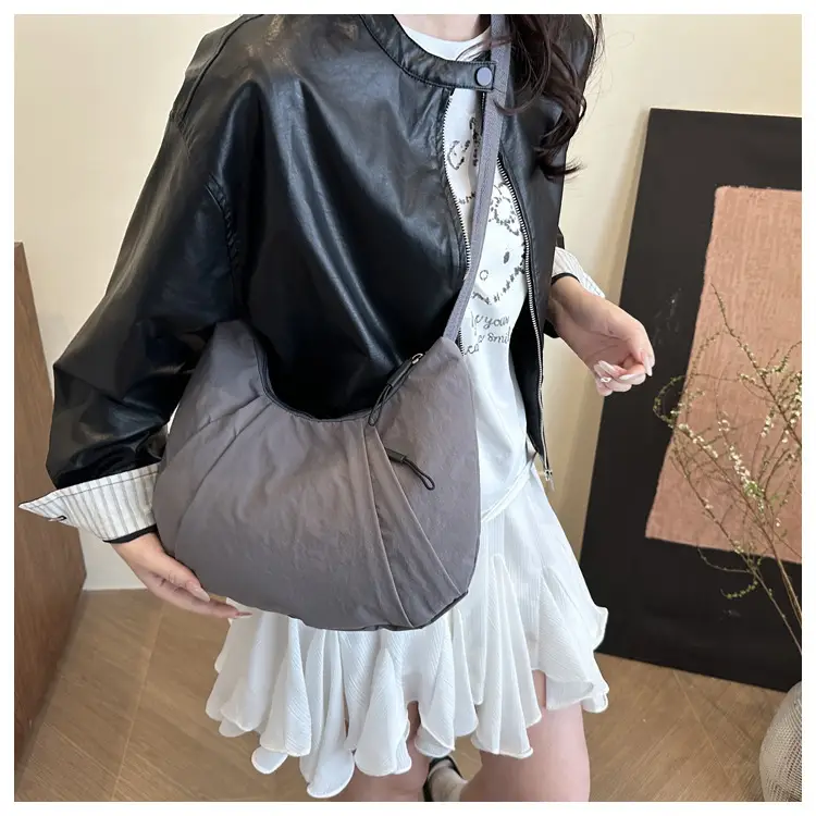 Trendy Nylon Underarm Bag 2025 Spring Summer Casual Shoulder Crossbody — feature 16