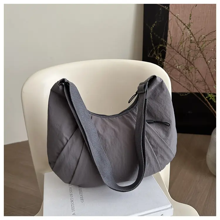 Trendy Nylon Underarm Bag 2025 Spring Summer Casual Shoulder Crossbody — feature 27