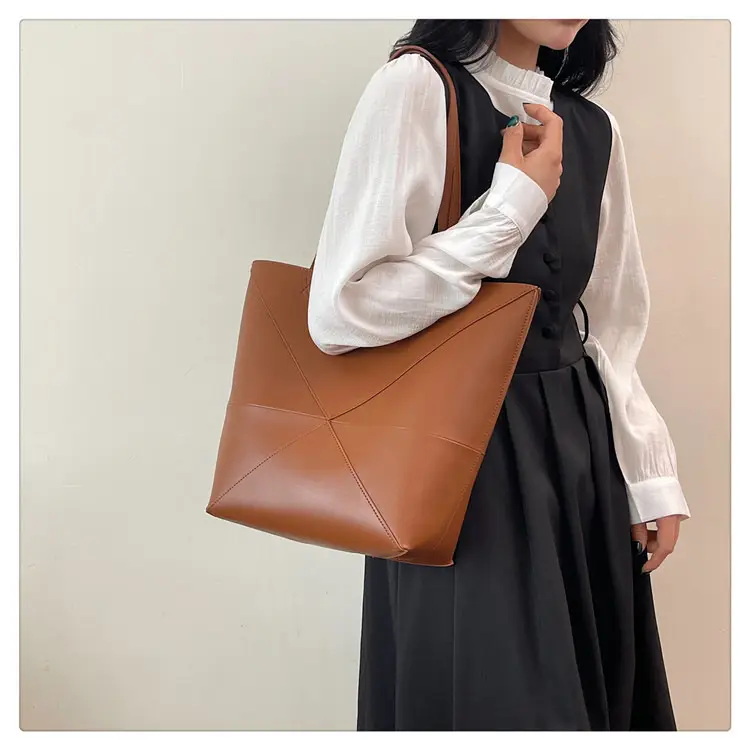 Cross-Border Geometric Large Tote Bag Black Brown Leather — feature 16