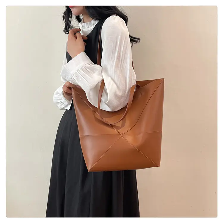 Cross-Border Geometric Large Tote Bag Black Brown Leather — feature 17