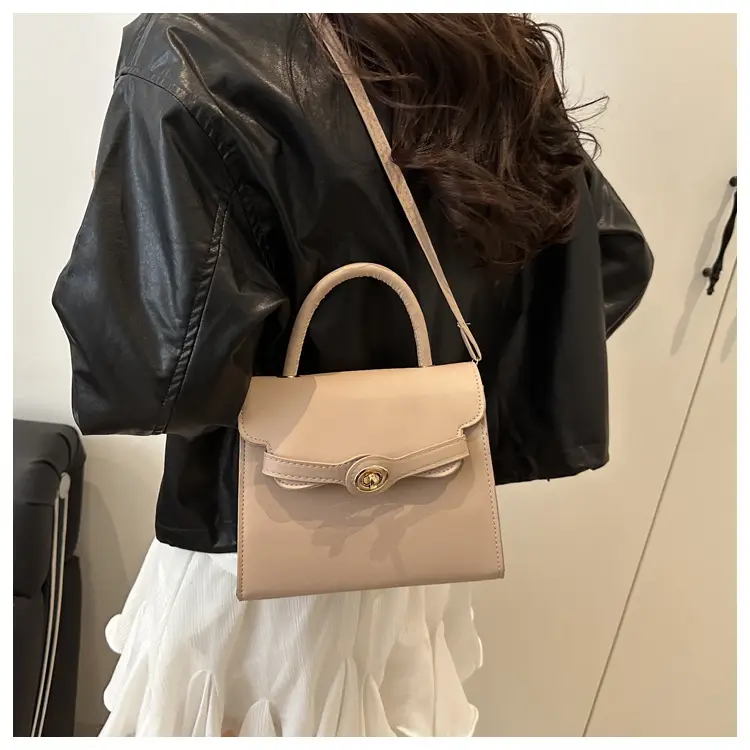 White Korean Style Square Handbag 2025 Spring — feature 12