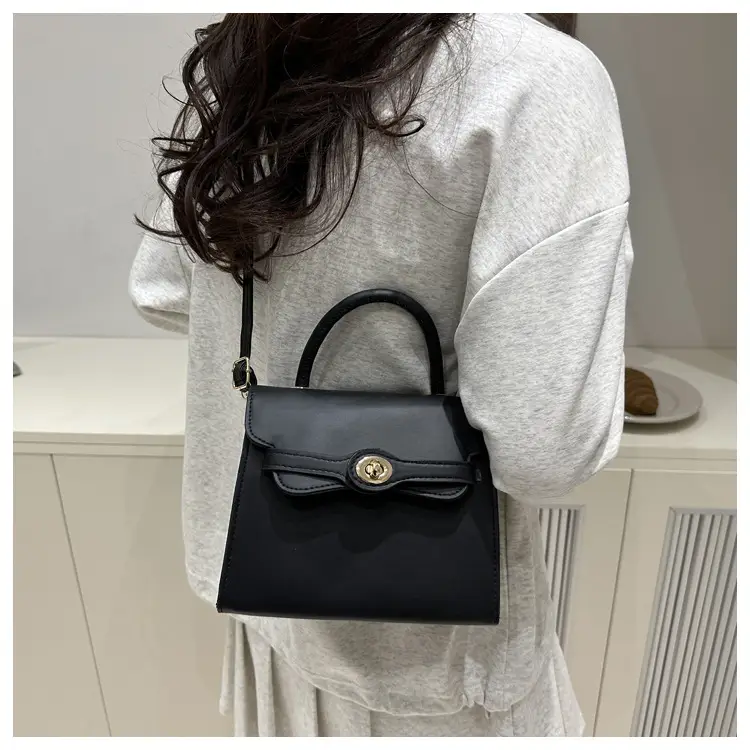White Korean Style Square Handbag 2025 Spring — feature 8