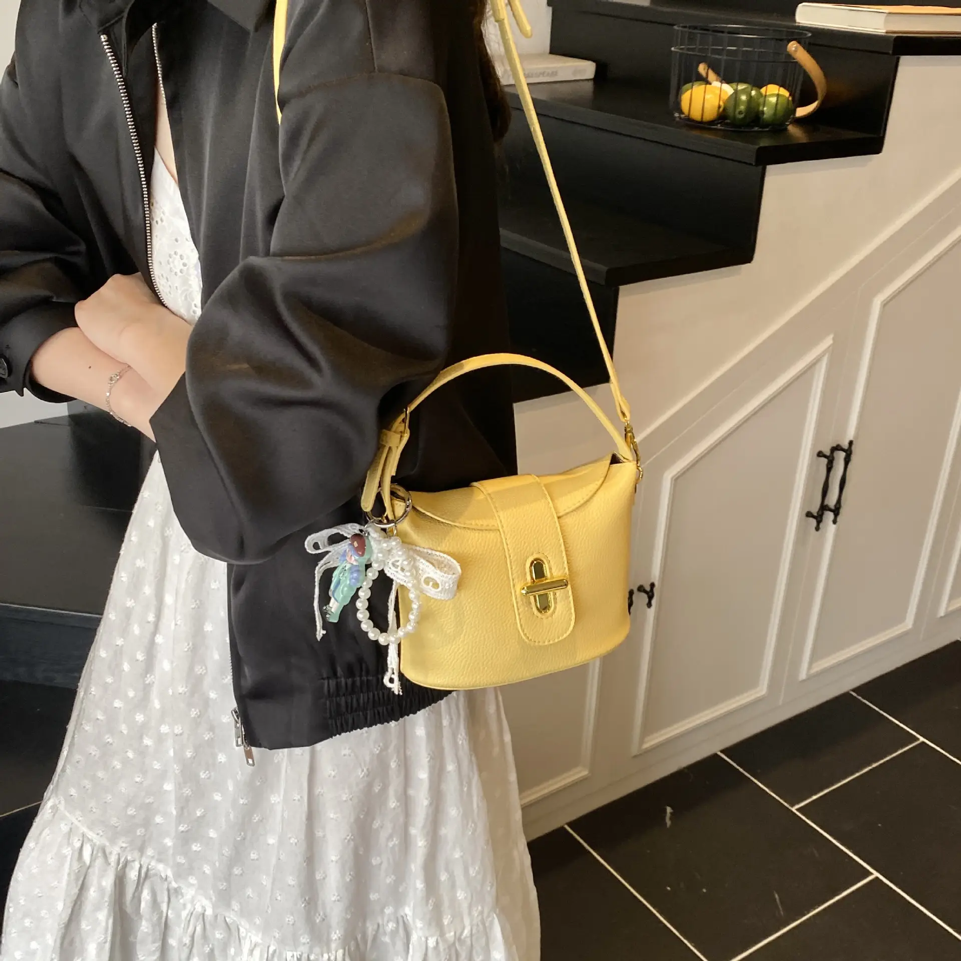 Pink Leather Shoulder Bag for Women 2025 - Image 7