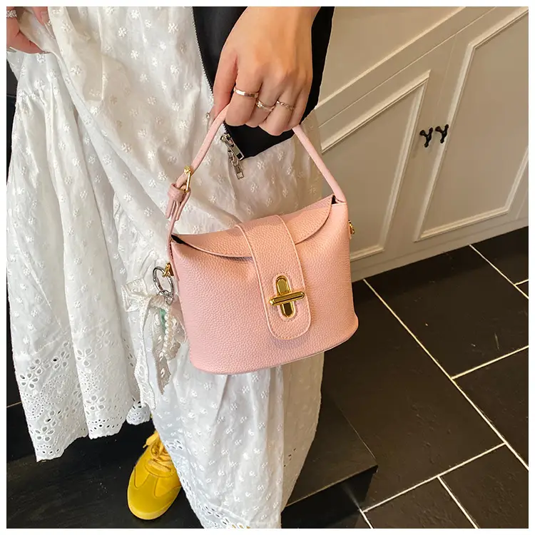 Pink Leather Shoulder Bag for Women 2025 — feature 17