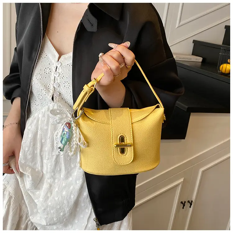Pink Leather Shoulder Bag for Women 2025 — feature 20