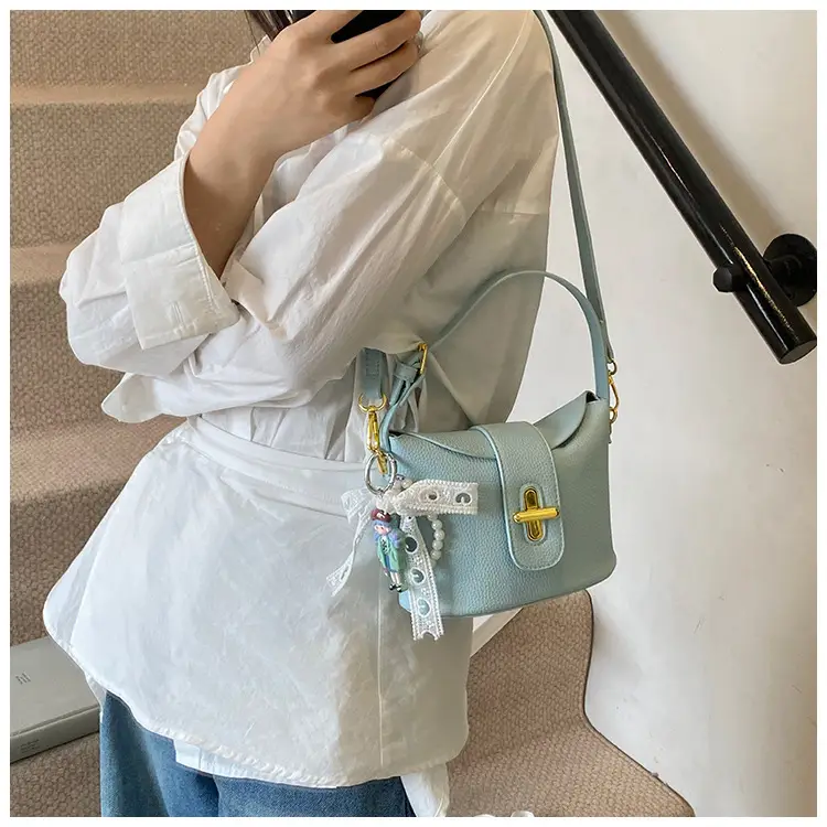 Pink Leather Shoulder Bag for Women 2025 — feature 35