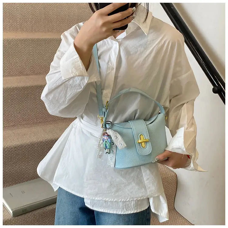 Pink Leather Shoulder Bag for Women 2025 — feature 38