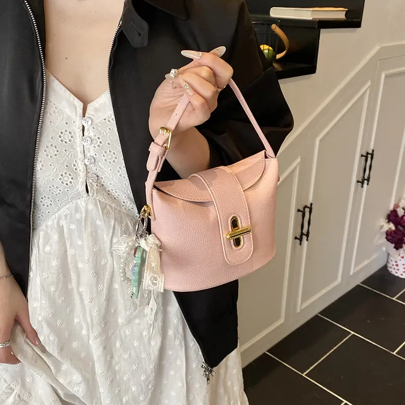 Pink Leather Shoulder Bag for Women 2025 - Image 3