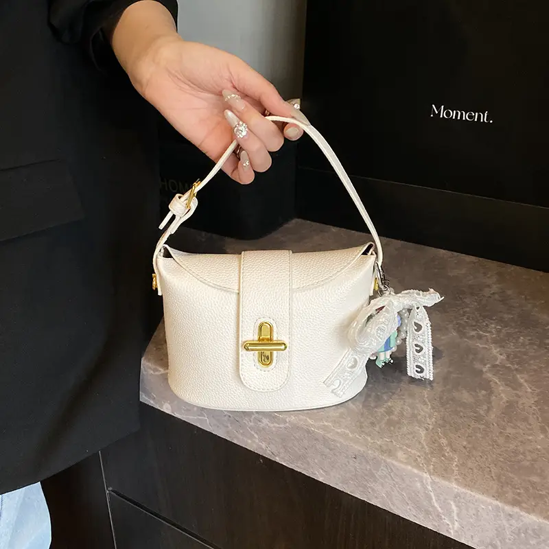 Pink Leather Shoulder Bag for Women 2025 - Image 5