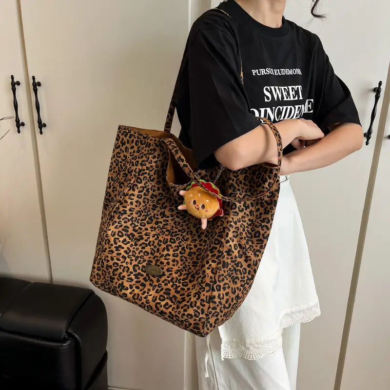 Leopard Print Women's Large Tote Bag with Cute Charm - Image 6