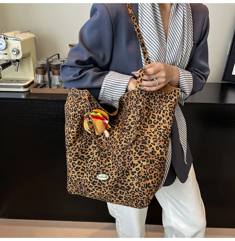 Leopard Print Women's Large Tote Bag with Cute Charm — feature 12