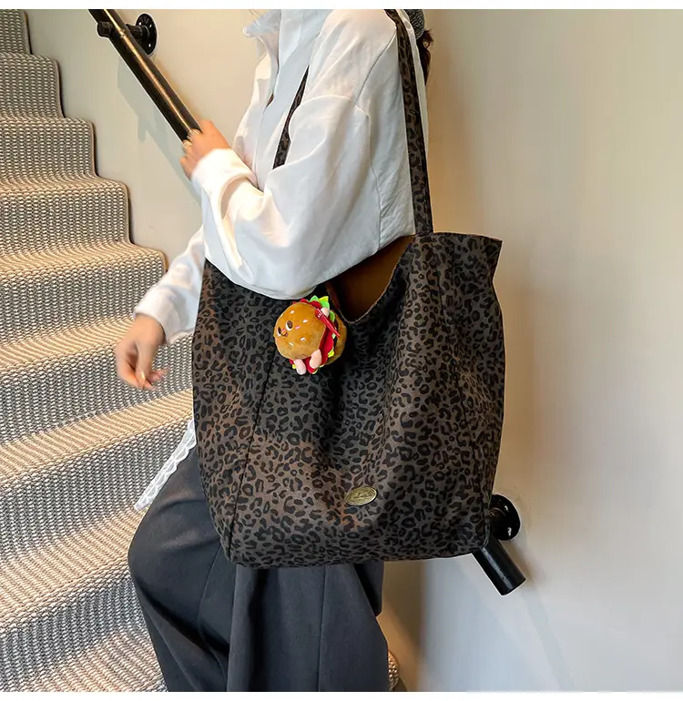 Leopard Print Women's Large Tote Bag with Cute Charm — feature 15