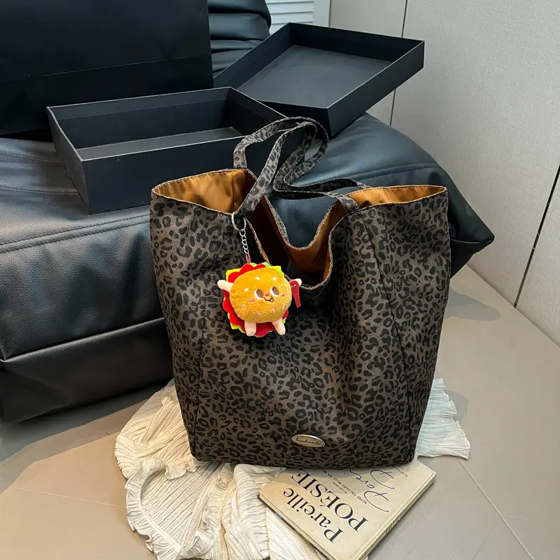 Leopard Print Women's Large Tote Bag with Cute Charm - Image 4