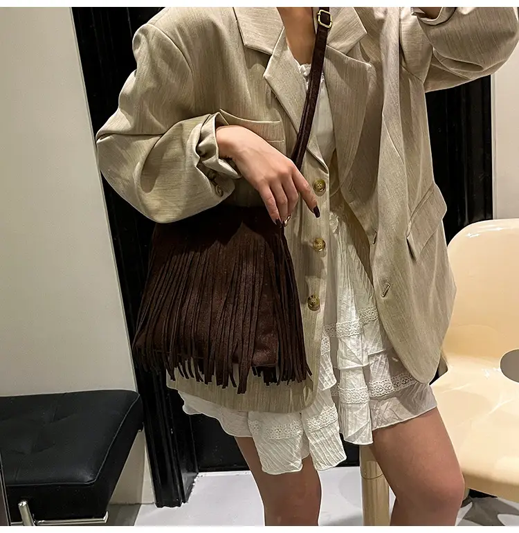 Frosted Shoulder Crossbody Bag Tan Women 2025 — feature 17