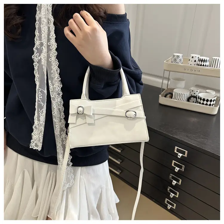 Black Textured Bow Shoulder Bag for Women 2025 — feature 15