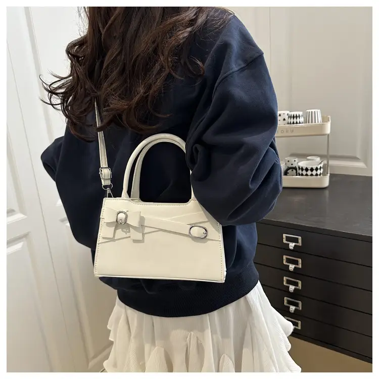 Black Textured Bow Shoulder Bag for Women 2025 — feature 19